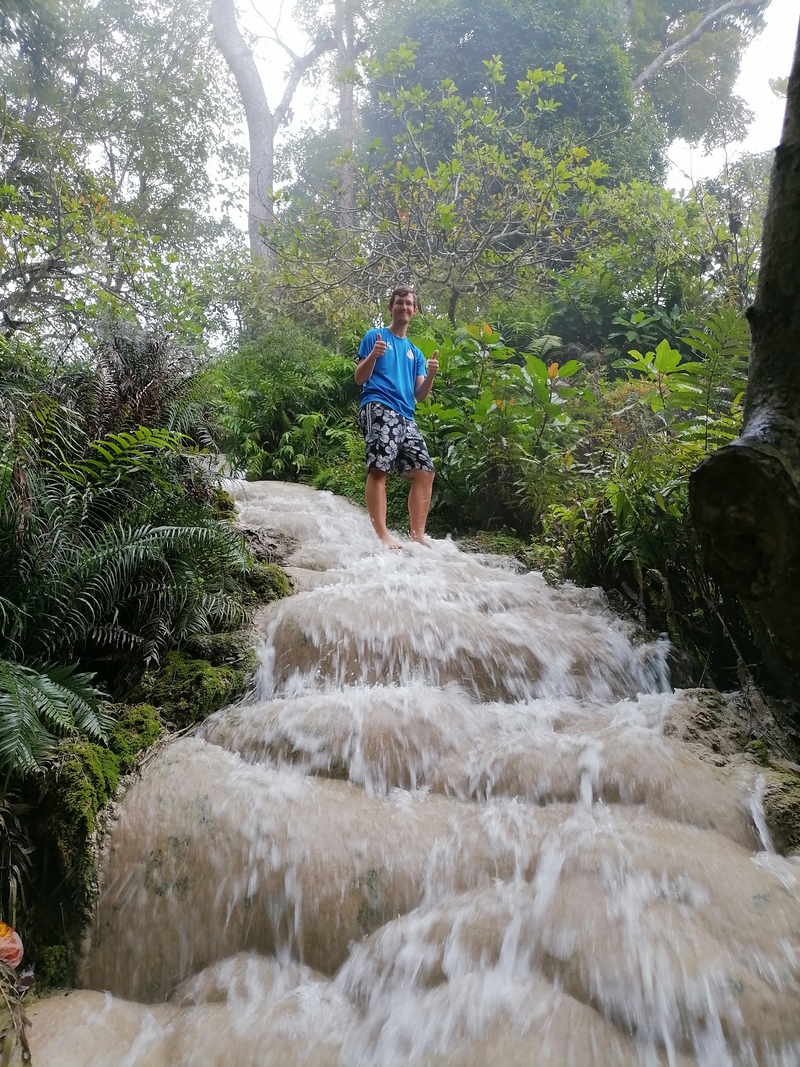 Buatong Waterfall