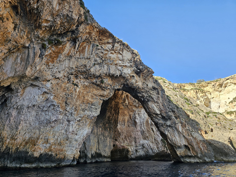 An arch near the Blue Grotto