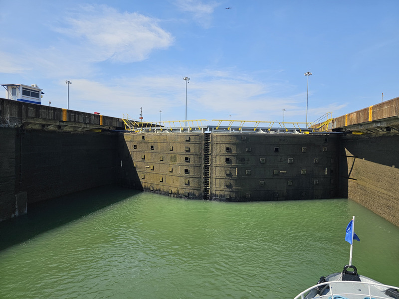 the Gatun locks closed