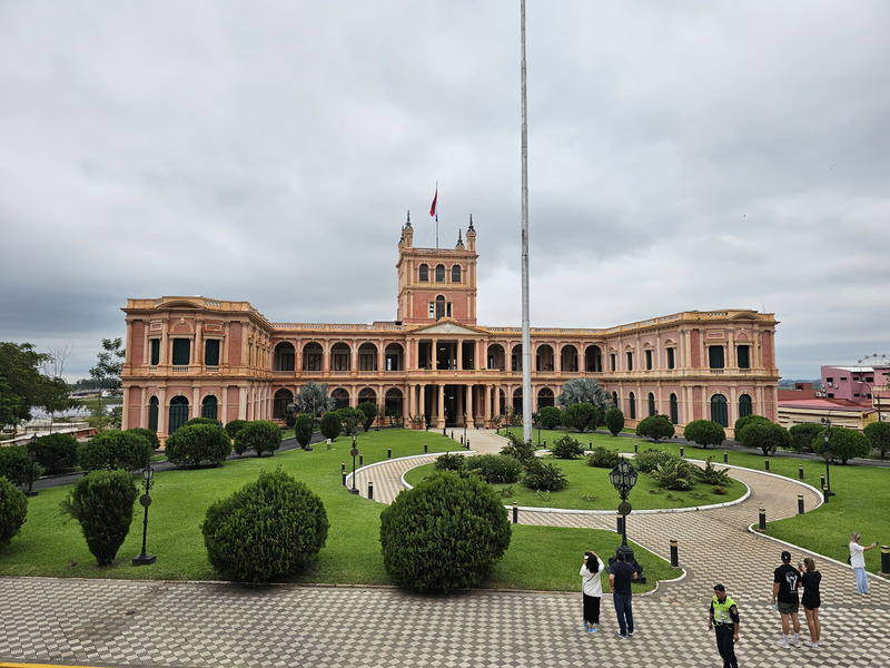 Palacio de los López front
